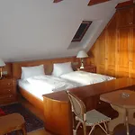 Estalagem Hirschenhof 2*
